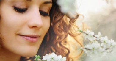Hair Curls Feature Image