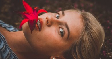 4 Top Tips for Adults Who Wear Braces on Their Teeth