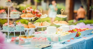Pastel Colored Party Table - 7 Tips For Making Your Own Party Invitations