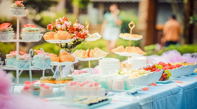 Pastel Colored Party Table - 7 Tips For Making Your Own Party Invitations