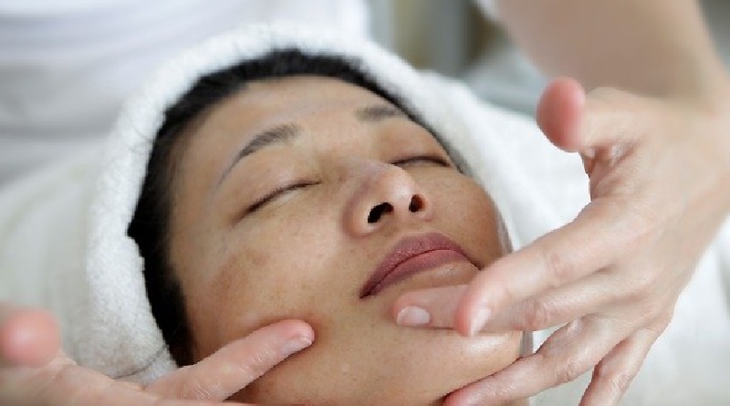 Facial Treatment - Acne Scars