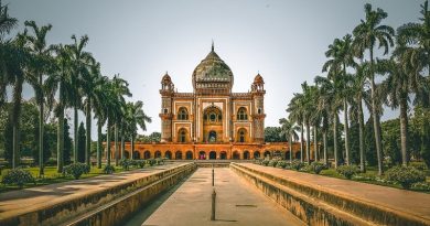 Mosque in New Delhi - The Ultimate Travel Checklist For A Trip To India