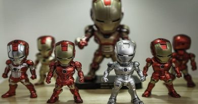 Marvel Ironman Figurine Collection - Gifts for Dedicated Movie Fans