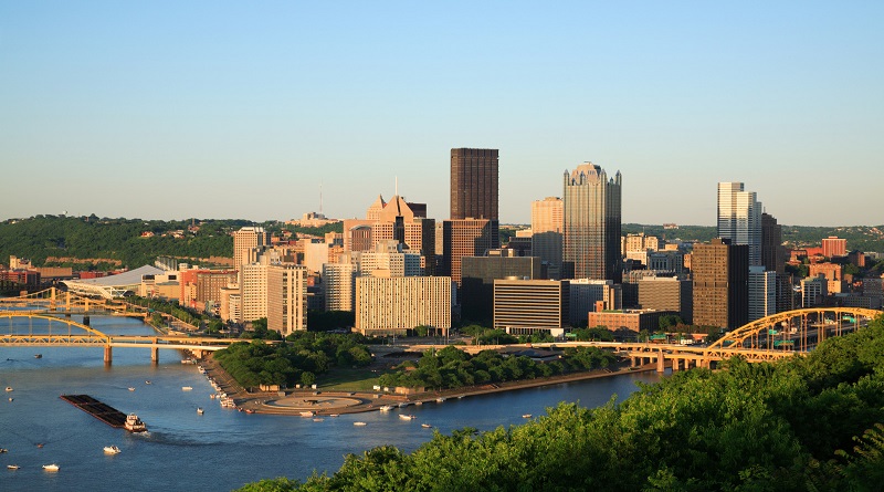 Pittsburgh, PA Skyline view of Pittsburgh, PA
