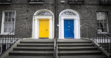 Your Front Door dublin-famous-colorful-doors-422844