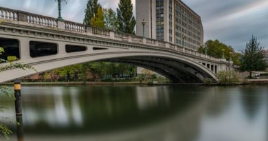 Travel to Reading as a Student Reading Bridge in Reading, Berkshire, England
