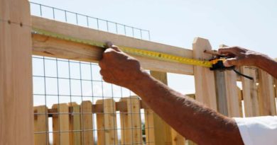 Before You Build a Fence / Builder Measuring top of Fence