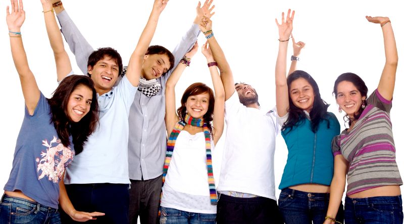 99 Fun Psychology Quiz Questions / Happy Friends holding their arms up in the air
