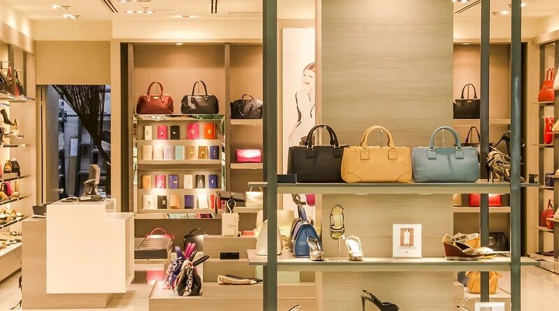 Reasons Why Fashion Trends Repeat Themselves / Handbags and Shoes in Upscale Boutique