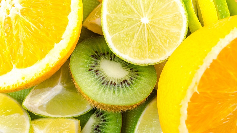 Citrus and Kiwi / Essential Vitamins For Babies