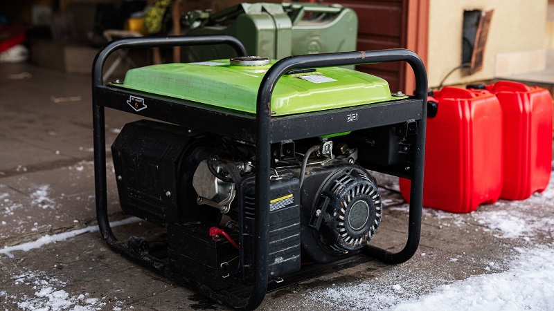 Prepare Your Home For The Worst The Weather Can Bring / Generator and Gas Cans