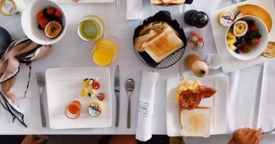 Breakfast foods served on white plates on a table covered in a white tablecloth / Great Mornings: 8 Tips for a Healthy Breakfast