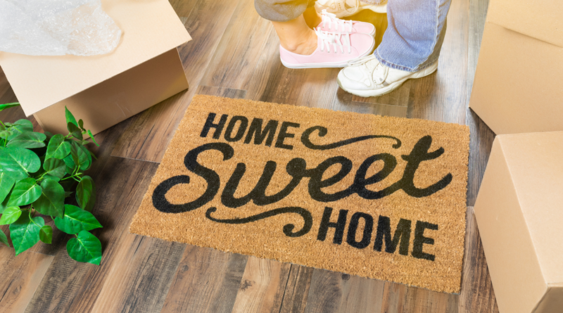 Home Sweet Home Door Mat / 4 Essential Final Touches for Your New Home
