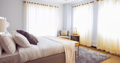 Bright Airy Bedroom in Neutral Tones / Small Changes To Upgrade Your Bedroom