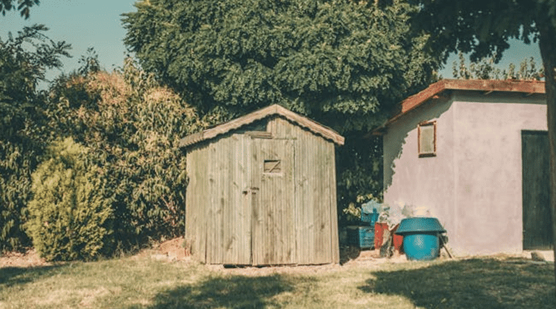 Old Garden Shed / Making your Garden Safer