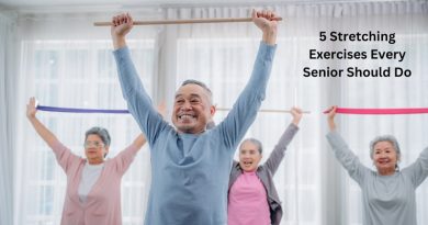 Seniors Stretching with Bands / 5 Stretching Exercises Every Senior Should Do