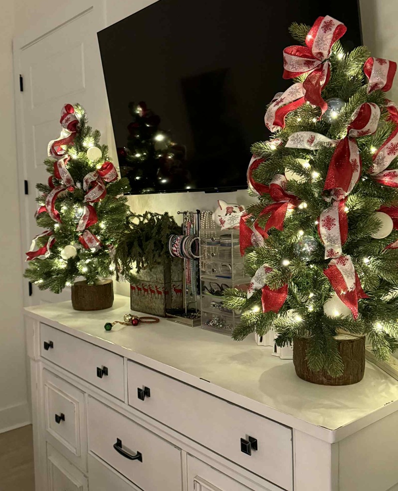 King of Christmas Royal Fir 3 Foot Table Top Trees