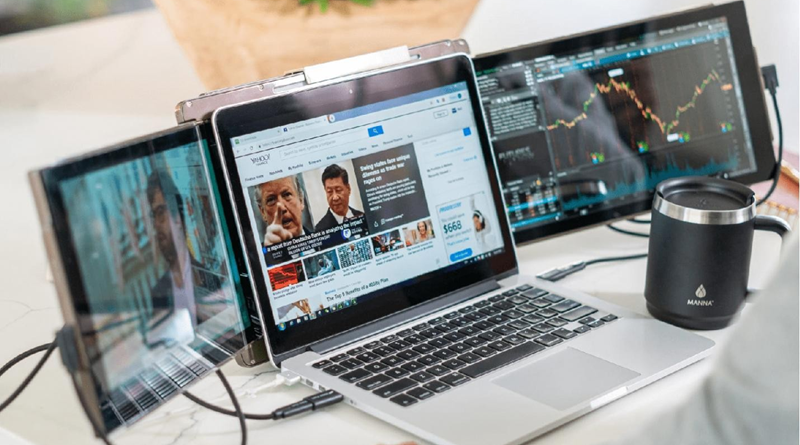 From Hotel Desk to Home Office: How Portable Monitors Bridge the Gap